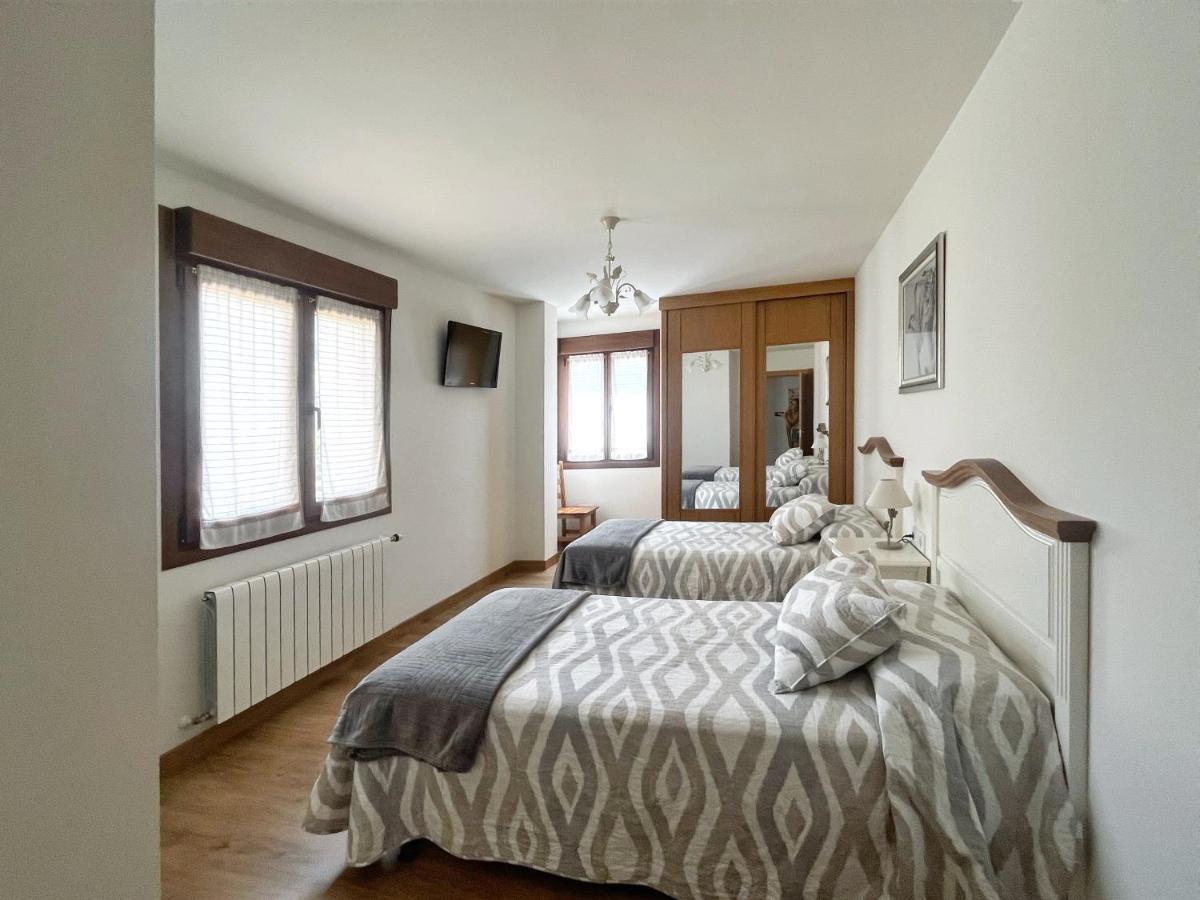 Apartamento Valbuena Потес Екстериор снимка