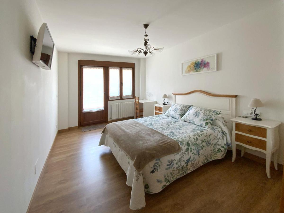 Apartamento Valbuena Потес Екстериор снимка