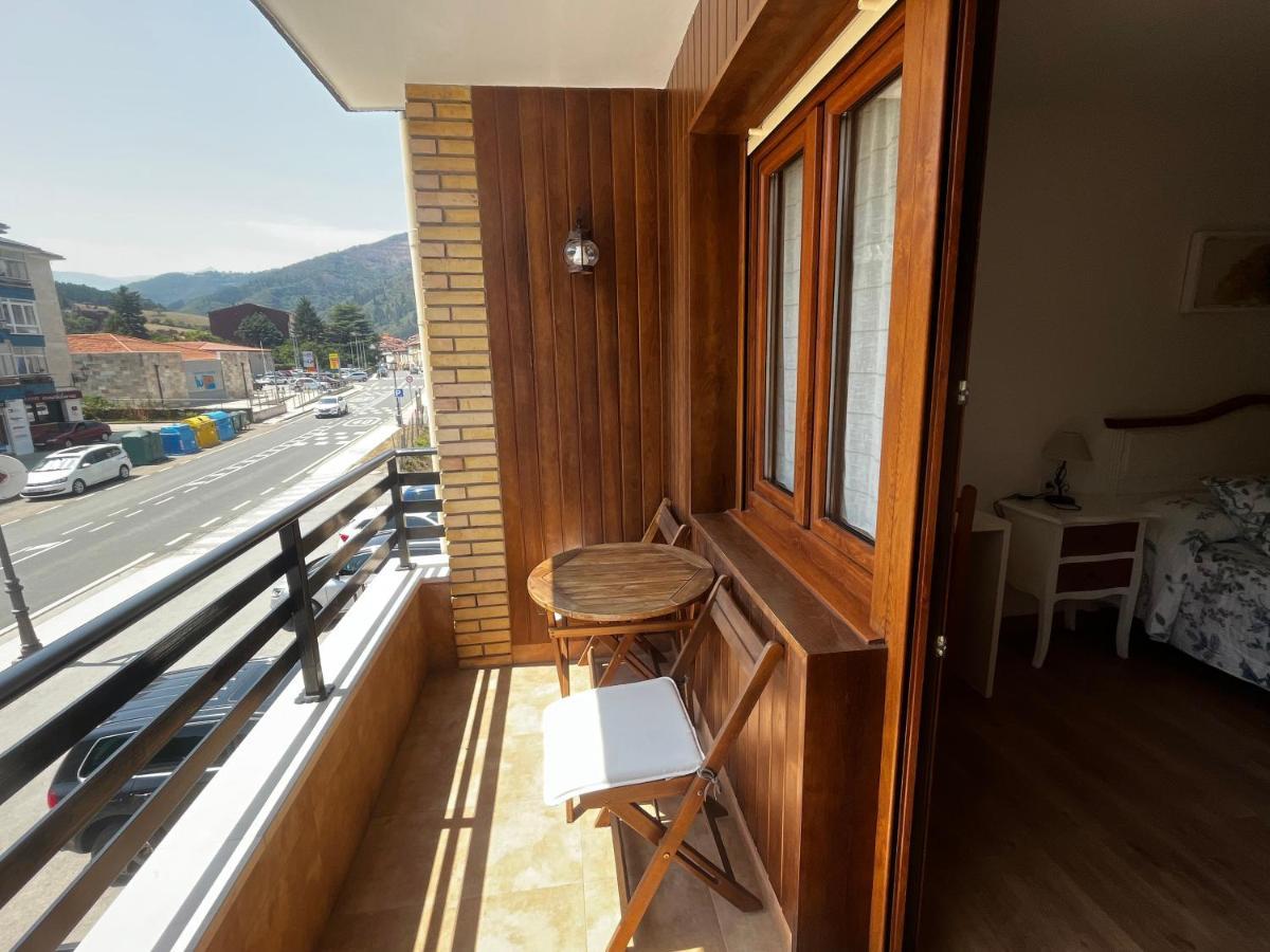 Apartamento Valbuena Потес Екстериор снимка