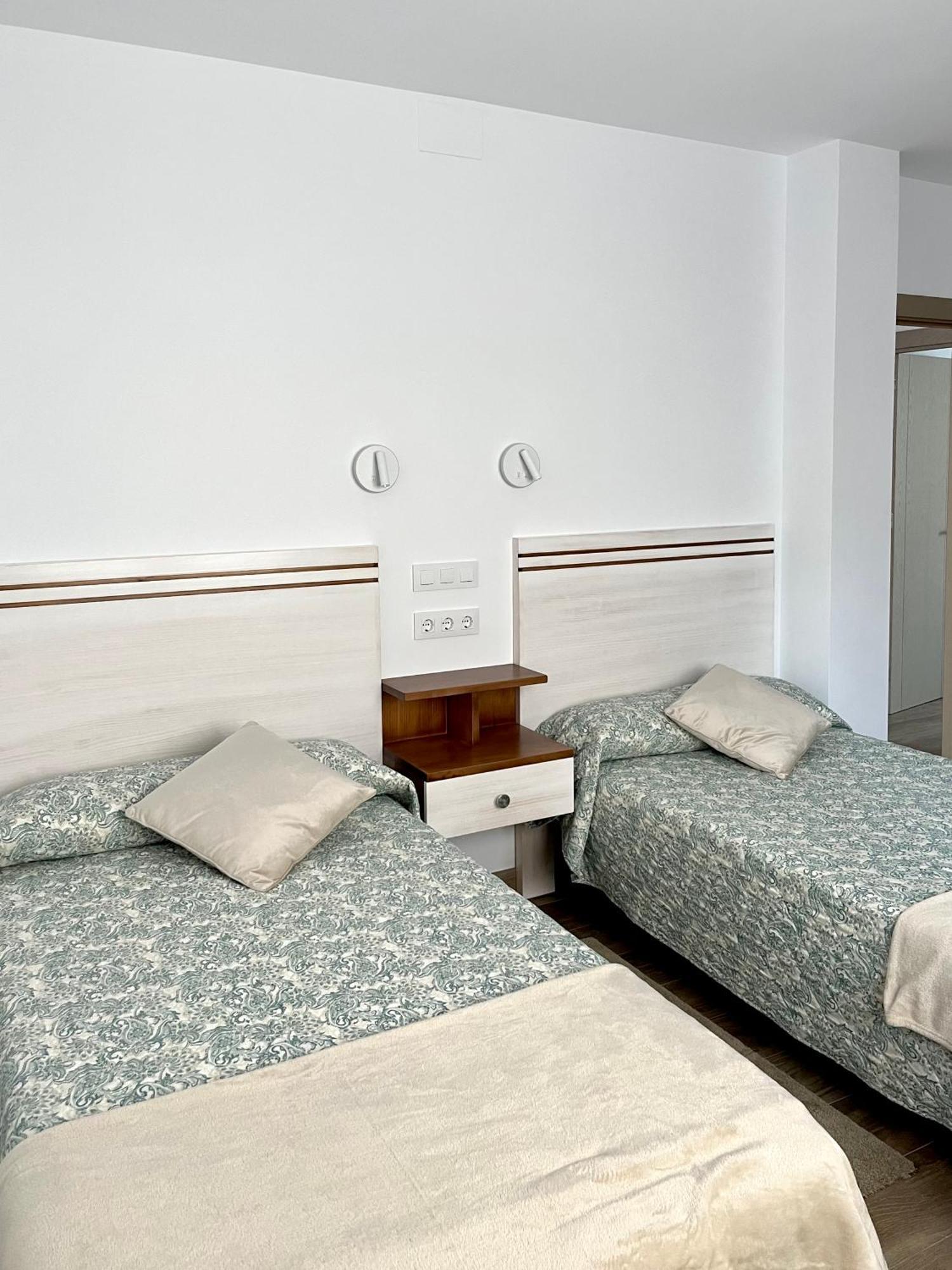 Apartamento Valbuena Потес Екстериор снимка